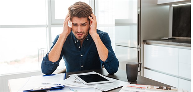 Arbeitsstress wird zum Gegner der Prävention Gesunde Ernährung fällt vielen im Arbeitsalltag schwer.