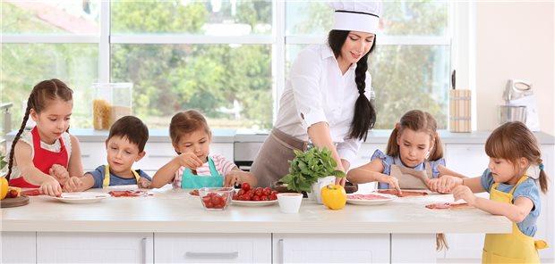 Gesundes Essen zuzubereiten, gehört auch zur Gesundheitskompetenz.
