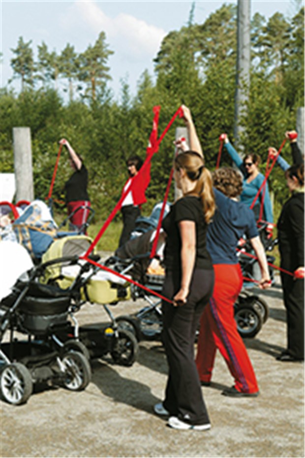 Prävention vor Ort - besser als Paragrafenlyrik Gesundheitsförderung in jeder Lebenslage - auch mit Kinderwagen.