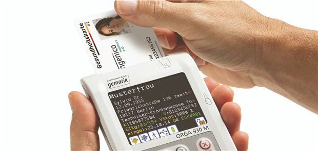 Fehlende PIN erschwert Feldtest für die eGK Gesundheitskarte im mobilen Kartenleser: Um die medizinischen Daten über die Karte in der Praxis aufrufen zu können, brauchen die Patienten eine PIN.