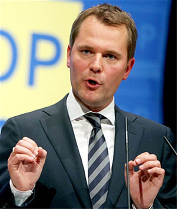 Ärzten geht Bahrs Versorgungsgesetz nicht weit genug Gesundheitsminister Daniel Bahr (FDP) ist einer der Architekten des Versorgungsgesetzes, von dem nun ein Entwurf vorliegt.