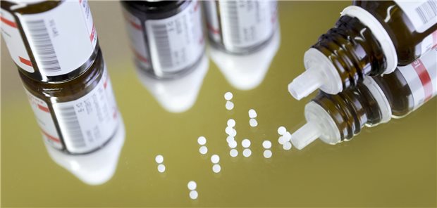 Lauterbach erwägt Streichung von Homöopathie als Kassenleistung Gesundheitsminister Lauterbach will die Finanzierung homöopathischer Behandlungen durch gesetzliche Krankenkassen überprüfen.