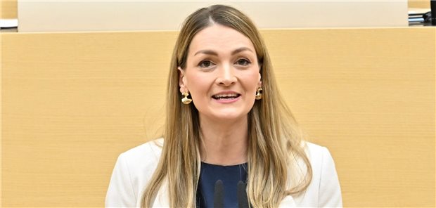 Neues Förderprogramm für Kommunen in Bayern zur Stärkung der ärztlichen Versorgung Gesundheitsministerin Judith Gerlach im bayerischen Landtag (Archivbild): Das Land will Bemühungen von Kommunen für eine bessere ärztliche Versorgung unterstützen.