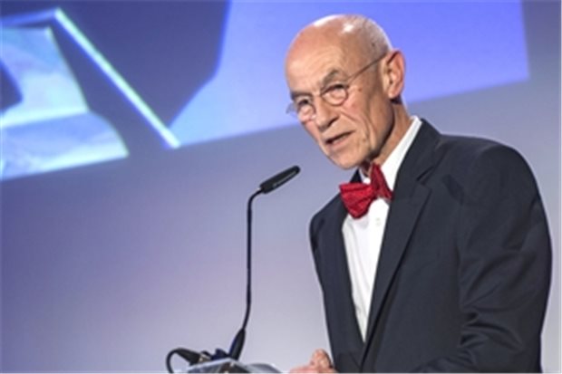 Ein Abend über Revolutionen Gibt es den barmherzigen Samariter heute noch? Dr. Thomas Thiekötter, Vorsitzender der Charity Award-Jury.