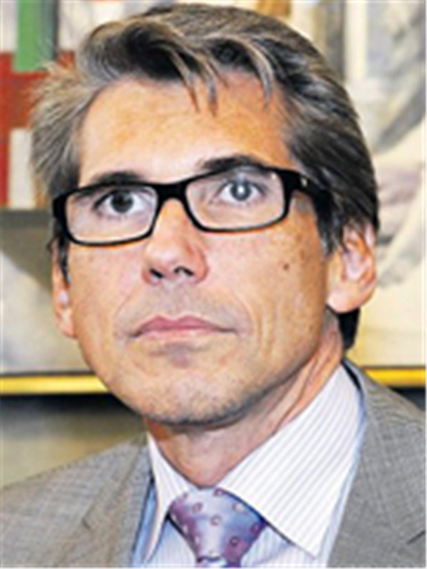 Wilde Farbenspiele vor der Saarland-Wahl Gilt als einer der wenigen Gesundheits-Expertise: Staatskanzlei-Chef Andreas Storm (CDU).