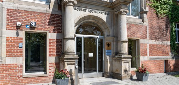 „Gipfel der aktuellen Welle ist klar überschritten“: Zitat aus dem aktuellen Wochenbericht des Berliner Robert Koch-Instituts.