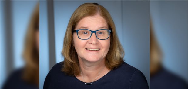 Warum Alkohol in der Schwangerschaft noch immer unterschätzt wird Gisela Michalowski ist Dipl. Sozialpädagogin und seit 2005 Vorsitzende von FASD Deutschland e.V.