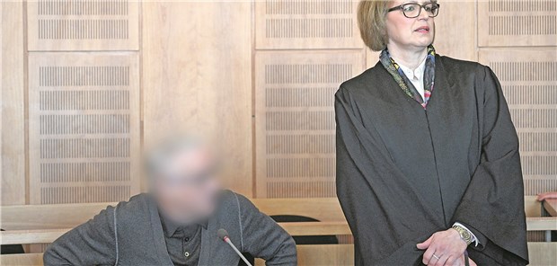 Heilpraktiker in drei Fällen der fahrlässigen Tötung schuldig Glimpflich davongekommen: Der Brüggener Heilpraktiker vor Gericht in Krefeld.