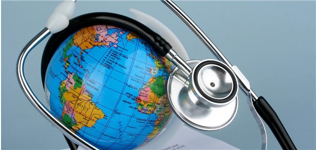 Deutschland Spitze bei medizinischem Fachpersonal Globus und Stethoskop: Die Global Burden of Disease-Studie untersucht die weltweite Gesundheitsentwicklung.