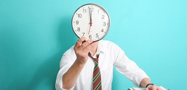 Herzinfarkt möglichst nicht nach Feierabend Glück für ihn: Noch ist nicht Feierabend.