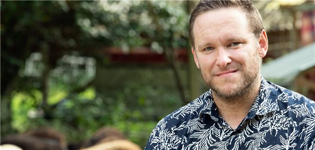 Gehörlose: Bei Katastrophen alleingelassen Glück im Unglück: Christopher Brandenstein.