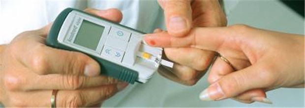 KBV will Änderung bei Glukosetest Glukosebestimmung via Teststreifen: Die KBV will, dass Ärzte dafür die 32025 abrechnen können.