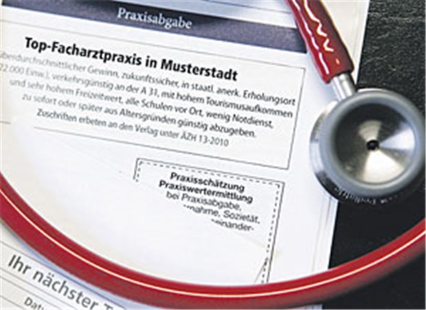 Die KV spielt künftig mit bei Praxiskäufen Greift künftig die KV zu? Ein Mittel zum Abbau von Überversorgung soll der Aufkauf von Arztsitzen sein.