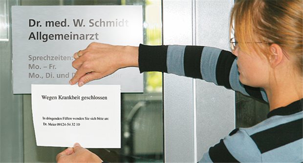 Grippe, gebrochener Arm oder in Quarantäne geschickt: Für die Praxisausfallversicherung spielt das keine Rolle.
