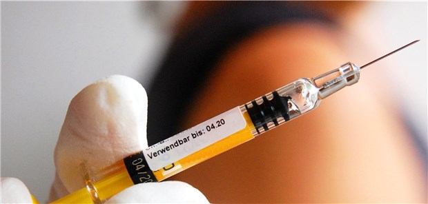 Grippeimpfung bei Patienten unter Checkpointhemmer-Therapie: In der Studie waren nur etwa acht Prozent der Toxizitäten nach Impfung vom Grad 3 und 4.