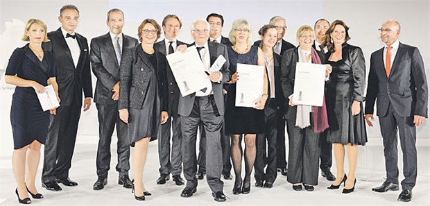 Einsatz für Wohnungslose mit Platz eins belohnt Große Bühne für alle drei Preisträger des CharityAwards 2014.