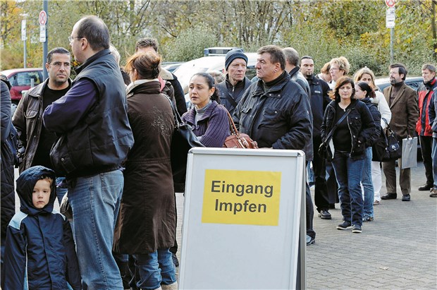 Länder sehen bei Kosten für Schweinegrippe-Impfung Bund am Zug Großer Andrang: Noch sind Millionen Impfdosen vorhanden.