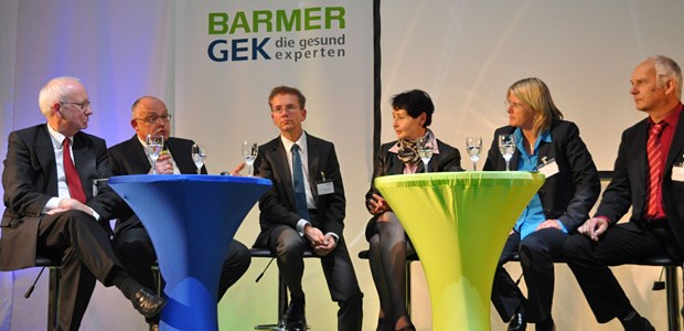 Warnung vor der 'Ikea-Medizin' Grundsätzlich hat die IV Potenzial, die Versorgung zu verbessern: Professor Heinz Lohmann, Henning Kutzbach, Professor Wolfgang Greiner, Dr. Monika Schliffke, Dr. Marret Bohn und Wolfgang Gagzow (v.l.).