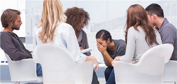 Gruppentherapie ist meist keine Option zu Corona-Zeiten. Daher können Psychotherapeuten diese ab Oktober virtuell im Videoformat abhalten.