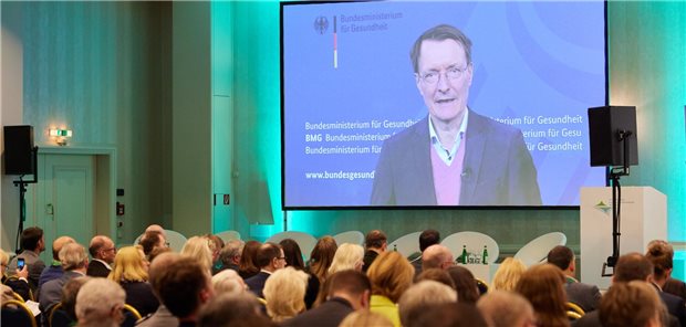 Grußworte aus dem Cyberspace: Bundesgesundheitsminister Karl Lauterbach spricht am Donnerstag zu den Teilnehmern des Europäischen Gesundheitskongresses in München.