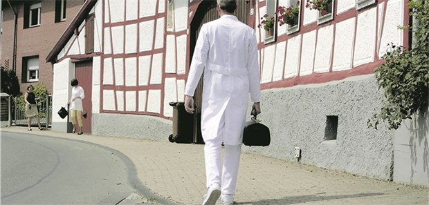 Ärztemangel in Oberfranken – Not macht Kommunen erfinderisch Gute Perspektiven für den Nachwuchs: Junge Ärzte, die aufs Land gehen, erhalten vielerorts Förderung.