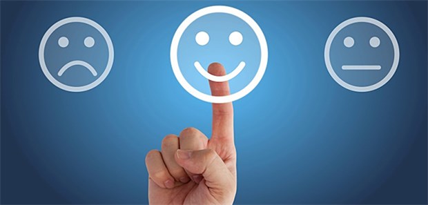 Gute Stimmung: Hausärzte haben laut Umfrage bessere Laune als Vertragsärzte.