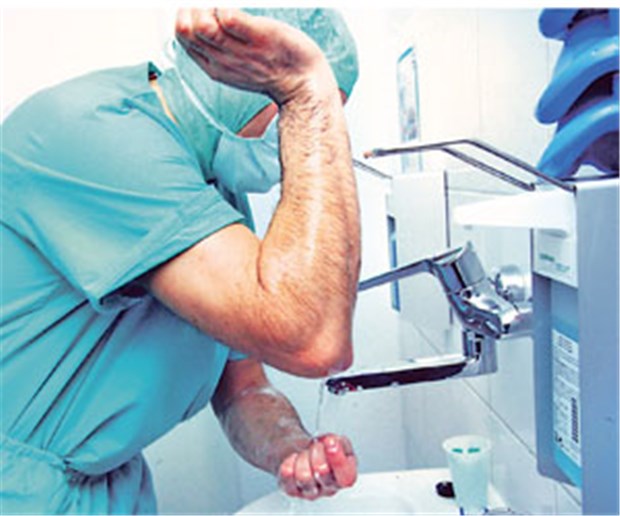 Pfuschen die Länder bei Klinikhygiene? Händedesinfektion gehört zum A und O der Klinikhygiene.