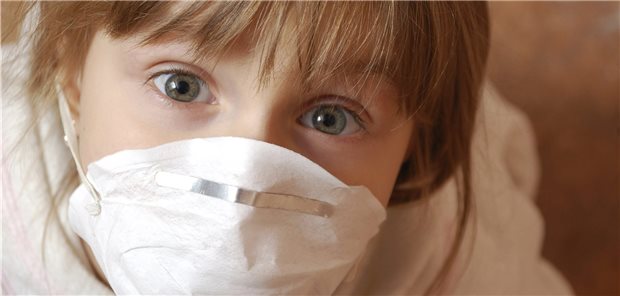 Pädiatrische Fachgesellschaften reagieren auf neues Syndrom Hängt das neue Krankheitssyndrom bei Kindern mit einer SARS-CoV-2-Infektion zusammen? Das ECDC hält eine Verbindung für „plausibel“.