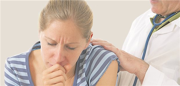 Häufig wird die Diagnose einer Lungenerkrankung durch nichttuberkulöse Mykobakterien zu spät gestellt, da die Symptome unspezifisch sind.