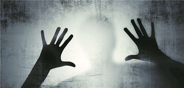 Therapie in virtueller Realität dämpft Paranoia Häufig ziehen sich Schizophrenie-und Psychose-Patienten sozial zurück.