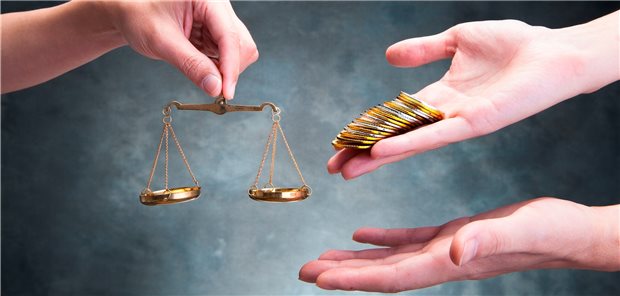 Halten sich Aufwand und Ertrag die Waage? Kassen und KBV haben in Sachen TI so lange darüber gestritten, dass das Schiedsamt entscheiden musste.