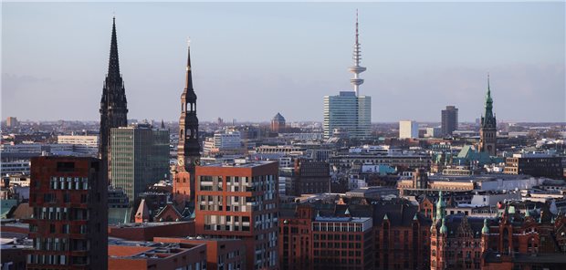Klinikkosten: Hamburg bittet seine Nachbarn zur Kasse Hamburg zieht viele Patienten aus den umliegenden Bundesländern zur medizinischen Versorgung an. Nun will die Hansestadt Geld von den betreffenden Ländern sehen.