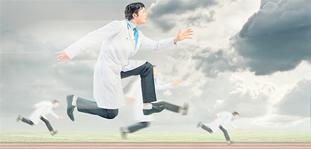 Zahnarzt darf erfundene Bewertungen nicht verbreiten Harter Wettbewerb um Patienten: Ein Zahnarzt hat sich versucht, einen Vorteil zu verschaffen, indem er einem Konkurrenten schlechte Bewertungen im Netz gegeben hat.