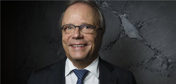 Ian G. Jacobs Award für Bernd Böttiger Hat bereits zum vierten Mal für seine multinationalen Projekte den Ian G. Jacobs Award erhalten: Professor Bernd Böttiger.