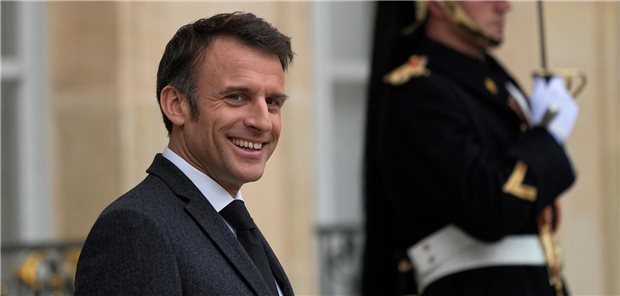 Macrons Initiative zur Sterbehilfe: Was hat er genau gemeint? Hat mit einem Zeitungsinterview, in dem er die baldige Vorlage eines Gesetzentwurfs zum Lebensende ankündigt, eine breite Debatte ausgelöst: Emmanuel Macron, Präsident von Frankreich.