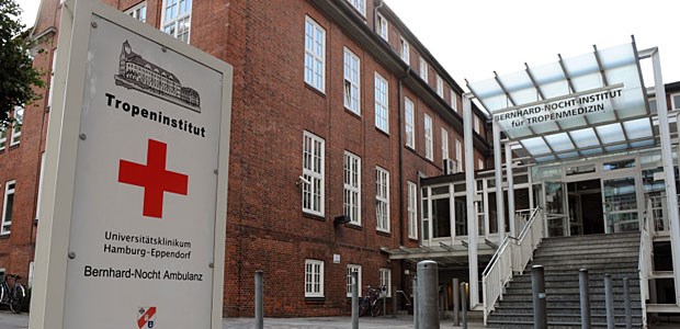 Erster Usutu-Infizierter in Deutschland entdeckt Haupteingang des Bernhard-Nocht-Instituts (BNI) für Tropenmedizin. Das BNI hat die Usutu-Infektion eines Hessen bestätigt.