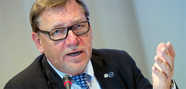 GroKo muss nun auch liefern Hausärzte-Chef Ulrich Weigeldt warnt davor, dass die politischen Vorgaben allzu häufig in den Mühlen der Bürokratie und der ärztlichen Selbstverwaltung zerrieben werden.