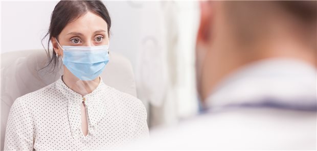 Hausärzte sind Multiplikatoren der Corona-Politik Hausärzte können im Patientengespräch zur Akzeptanz von Corona-Maßnahmen beitragen.