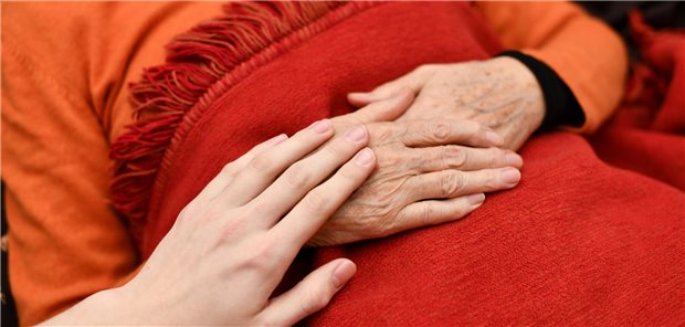 Heikles Thema: Die Neuregelung der Sterbebeihilfe beschäftigt Politik und Ärzteschaft in Deutschland weiterhin.