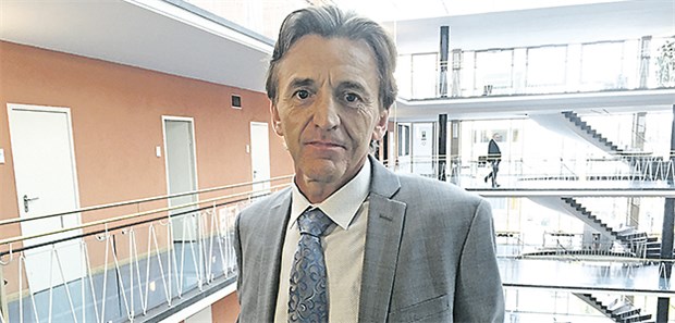 Kein Schmerzensgeld für die künstliche Ernährung des Vaters Heinrich Sening scheiterte am Mittwoch am Münchener Landgericht mit seiner Klage gegen einen Arzt.