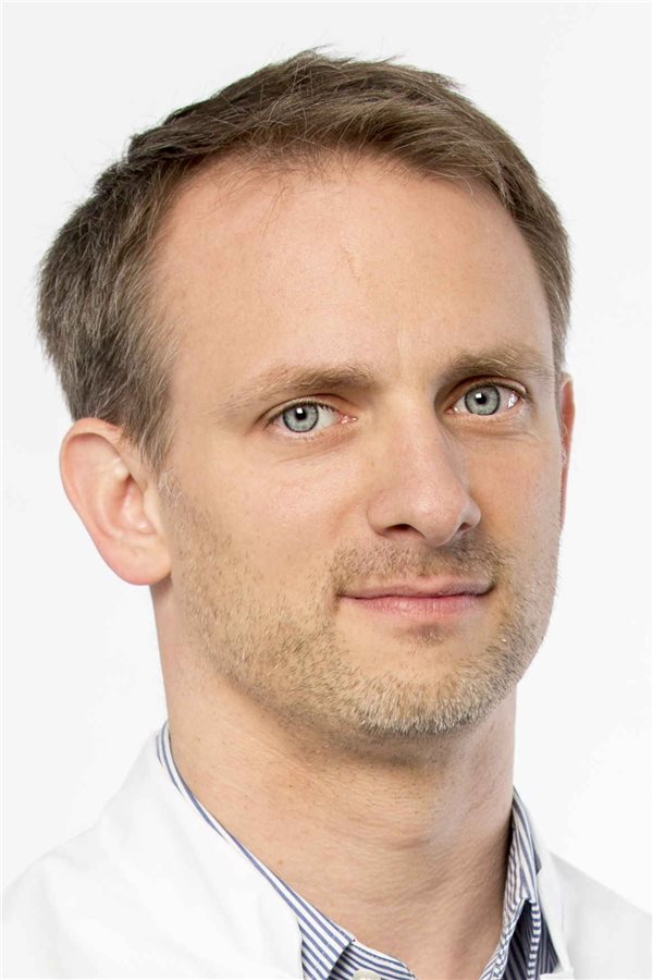 Führungsduo stärkt Vivantes-Urologie Hendrik Isbarn