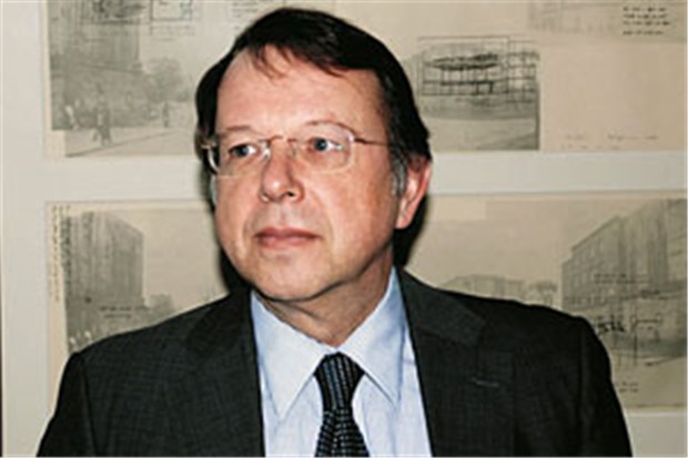 Lebensphasen als Leitthema Hendrik Lehnert: Chronisch kranke Jugendliche fallen oft in ein Versorgungsloch.