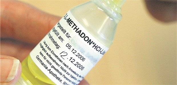 Heroinersatz durch Methadon: Der Regelfall bei der ärztlichen Behandlung opiatabhängiger Suchtpatienten.