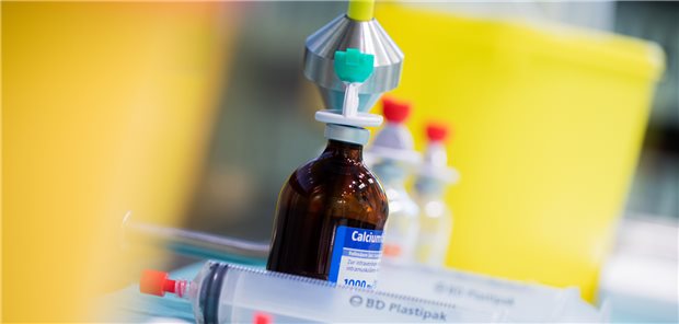 Hohe Gewinnspannen für Apotheken, die Zytostatika herstellen? Herstellung von Zytostatika in einem Labor einer Apotheke in Deutschland. (Archivbild)