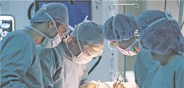 Schützt Botox bei Herz-Op vor Vorhofflimmern? Herz-Op: Was bringt epikardial injiziertes Botulinumtoxin? Das letzt Wort ist wohl noch nicht gesprochen.