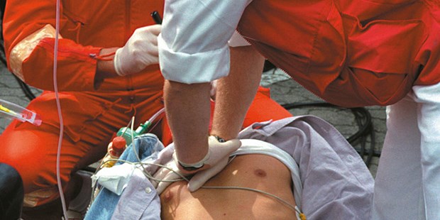 Wissenslücken bei Vasopressoren Herzstillstand: Adrenalin ist Standard, bloß an den Daten mangelt es.