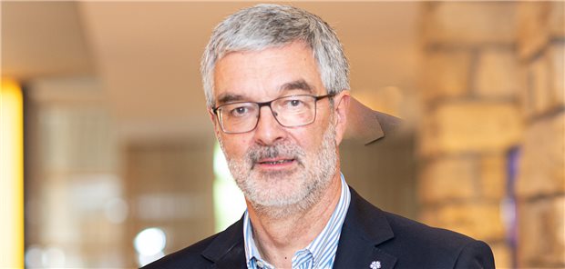 Hessens Hausärzte hadern mit der gesundheitspolitischen Großlage Hessens Landesvorsitzender Armin Beck: Er und seine Hausärzte haben bei der Delegiertenversammlung Dampf abgelassen.