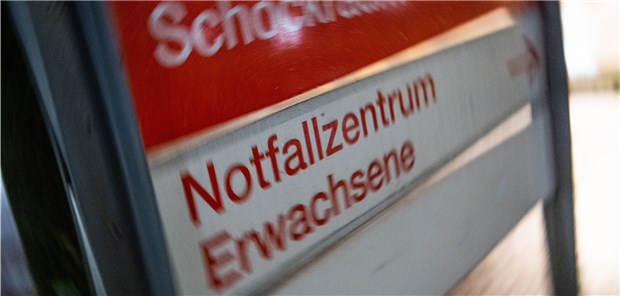 Angriffe auf ärztliche Notdienste sollen strafbar werden Hier gibt es Hilfe – und hin und wieder auch Gewalttäter. Auch in Notaufnahmen soll das Personal künftig besser geschützt werden.