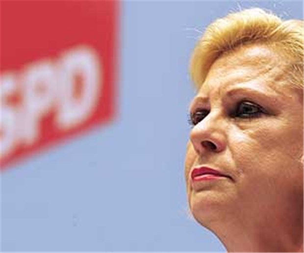 SPD setzt auf häusliche Pflege rund um die Uhr Hilde Mattheis, Parteivize der baden-württembergischen SPD, sprach sich dafür aus, dass Erfahrungen aus den anderen Staaten für die Pflege in Deutschland genutzt werden.