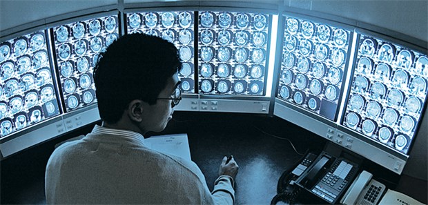 Telemedizin hilft regionalen Kliniken bei Akutversorgung Hilfe aus der Ferne: Per Telekonsultation können Ärzte in rheinland-pfälzischen Kliniken ohne Stroke Unit zukünftig Unterstützung von Experten per Telemedizin erhalten - etwa in einer Videokonferenz.